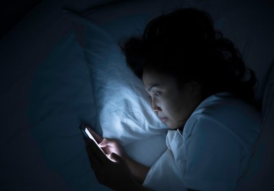 The Truth About Blue Light and Its Impact on Our Sleep